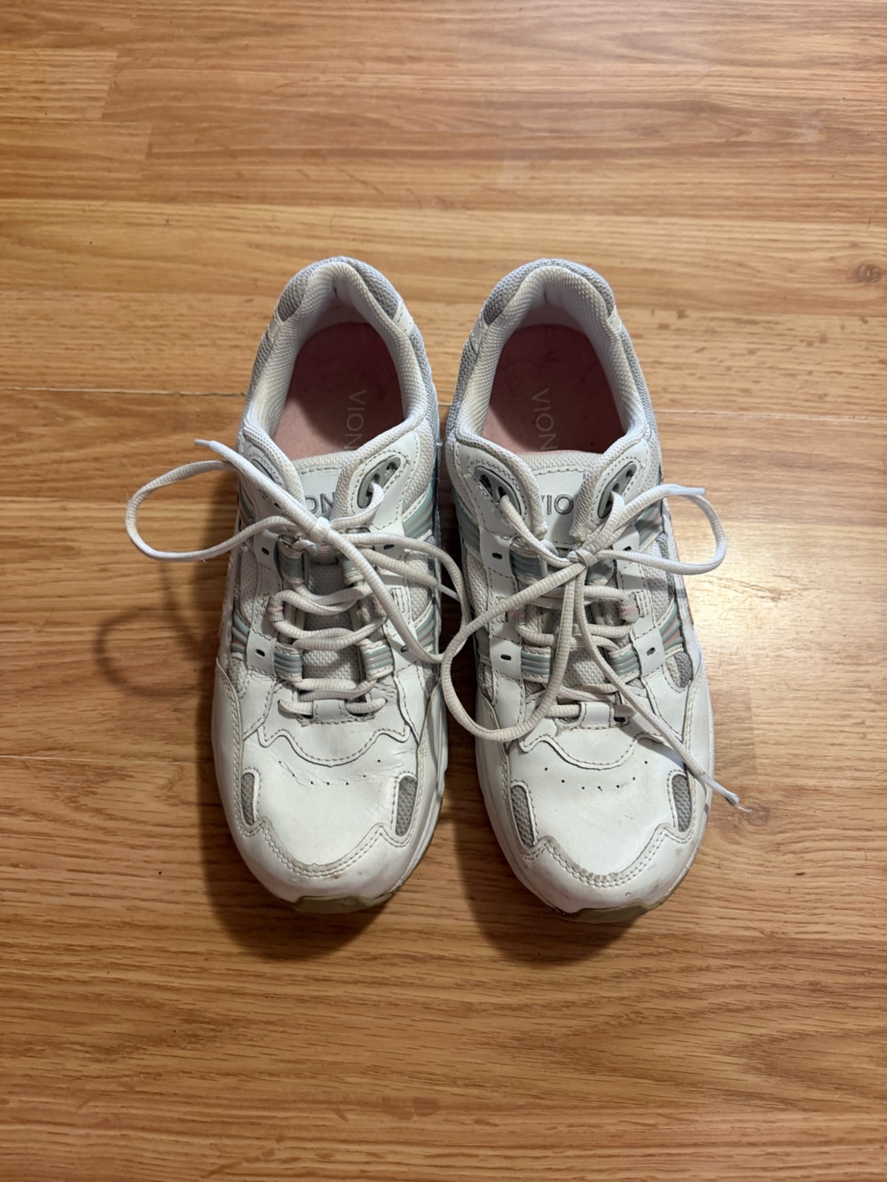 Vionic White leather Lace-Up Women's Sneakers